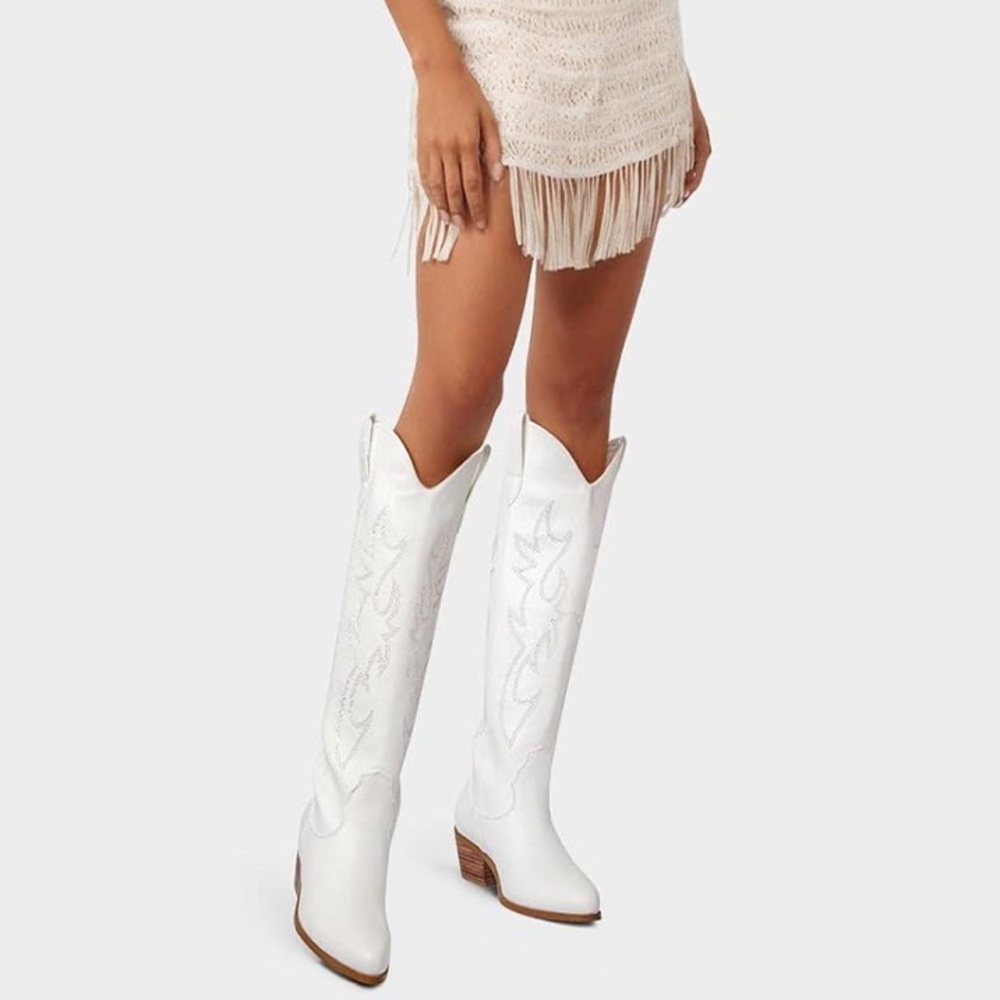 White Western Heeled Boots - Picture 3 of 8